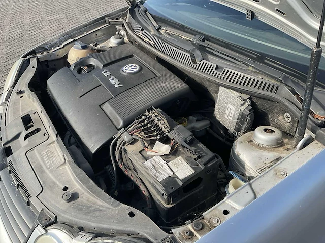 Volkswagen polo auto - afbeelding 22 van  23