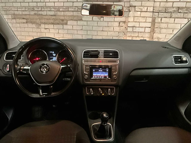 Volkswagen polo comfortline 149.215km bouwjaar: 2015, rg-236-n - afbeelding 2 van  17