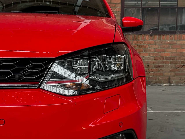 Volkswagen polo gti 1.8 tsi 192pk 2015, gjb-52-g - afbeelding 34 van  38