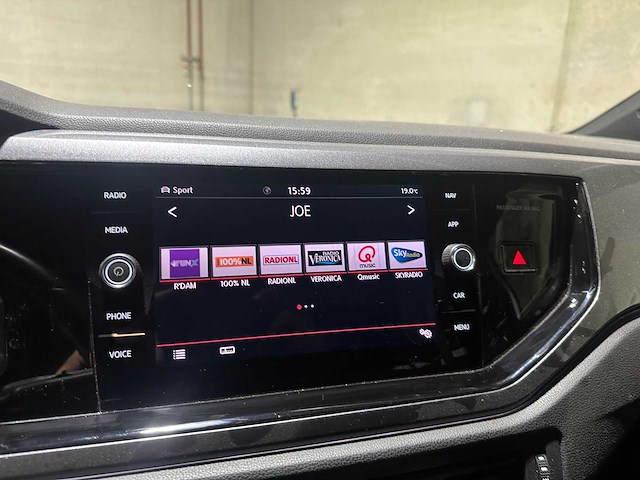 Volkswagen polo gti 2.0 tsi 200pk 2019, h-753-zl - afbeelding 24 van  43