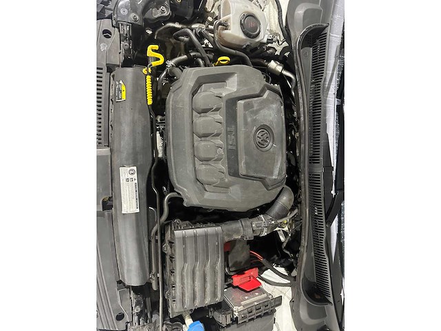 Volkswagen polo gti 2.0 tsi 200pk 2019, h-753-zl - afbeelding 32 van  43