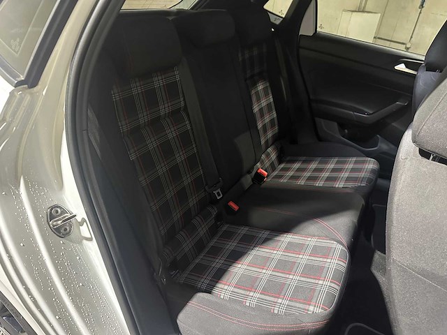 Volkswagen polo gti 2.0 tsi 200pk 2019, h-753-zl - afbeelding 35 van  43