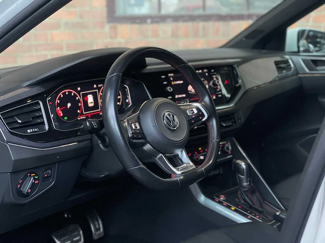 Volkswagen polo gti 2.0 tsi 200pk 2019, p-213-jn - afbeelding 11 van  45