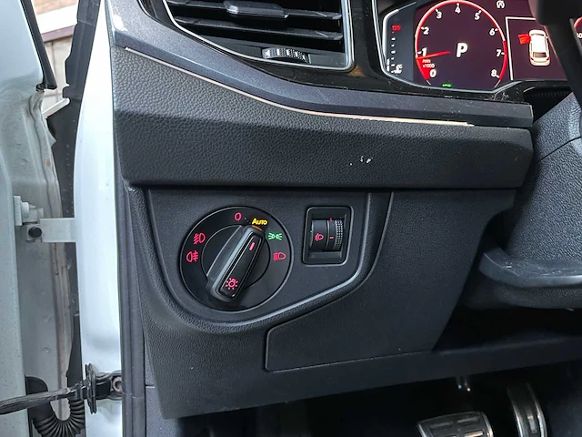 Volkswagen polo gti 2.0 tsi 200pk 2019, p-213-jn - afbeelding 15 van  45