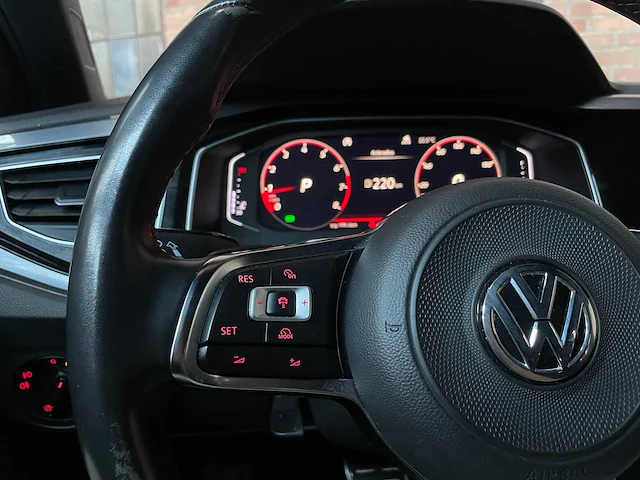 Volkswagen polo gti 2.0 tsi 200pk 2019, p-213-jn - afbeelding 16 van  45