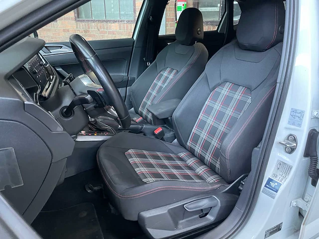 Volkswagen polo gti 2.0 tsi 200pk 2019, p-213-jn - afbeelding 33 van  45