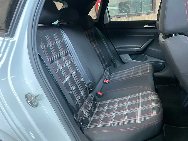 Volkswagen polo gti 2.0 tsi 200pk 2019, p-213-jn - afbeelding 36 van  45