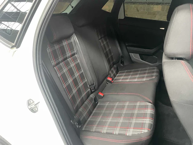 Volkswagen polo gti 2.0 tsi 200pk 2020, x-677-zr - afbeelding 24 van  32
