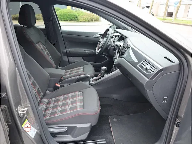 Volkswagen polo gti 2.0 tsi 200pk automaat 2019 panodak keyless camera adaptive led dodehoek carplay stoelverwarming - afbeelding 7 van  42