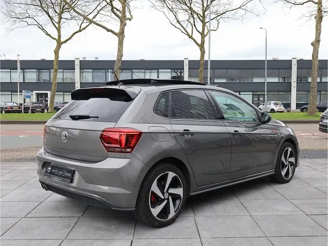 Volkswagen polo gti 2.0 tsi 200pk automaat 2019 panodak keyless camera adaptive led dodehoek carplay stoelverwarming - afbeelding 38 van  42