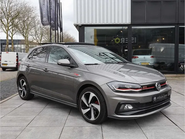 Volkswagen polo gti 2.0 tsi 200pk automaat 2019 panodak keyless camera adaptive led dodehoek carplay stoelverwarming - afbeelding 40 van  42