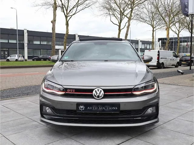 Volkswagen polo gti 2.0 tsi 200pk automaat 2019 panodak keyless camera adaptive led dodehoek carplay stoelverwarming - afbeelding 41 van  42