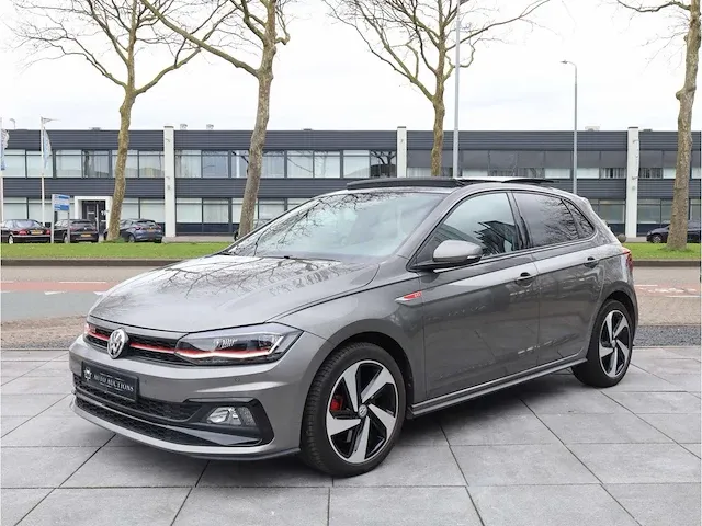 Volkswagen polo gti 2.0 tsi 200pk automaat 2019 panodak keyless camera adaptive led dodehoek carplay stoelverwarming - afbeelding 42 van  42
