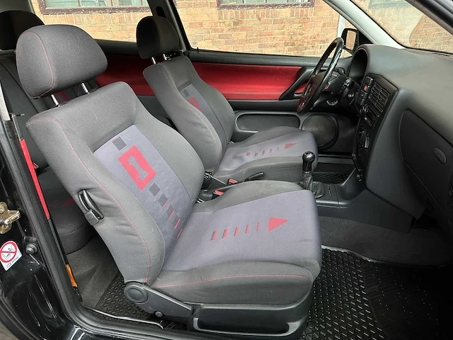 Volkswagen polo gti 6n pre-facelift 125pk 1999 - afbeelding 37 van  44