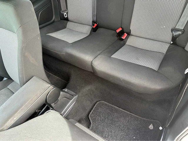 Volkswagen polo personenauto 2012 - afbeelding 10 van  33