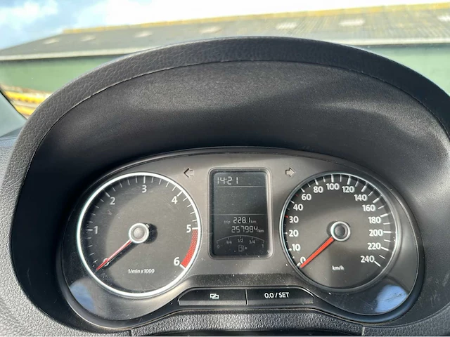 Volkswagen polo personenauto 2012 - afbeelding 14 van  33
