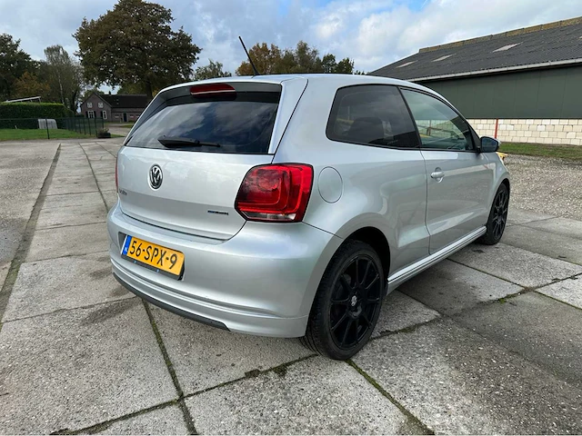Volkswagen polo personenauto 2012 - afbeelding 28 van  33