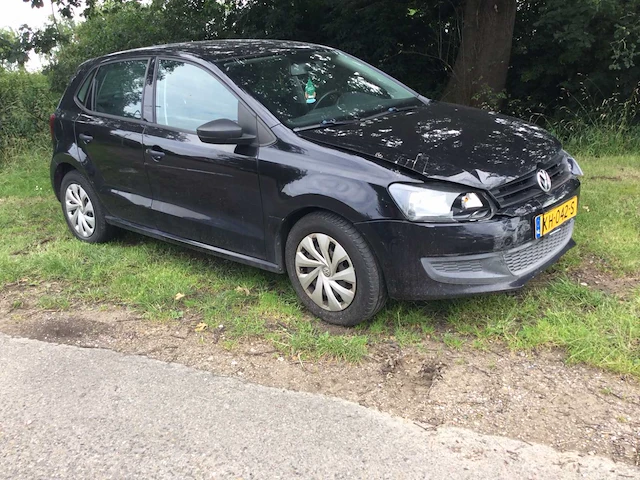 Volkswagen polo personenauto - afbeelding 1 van  14