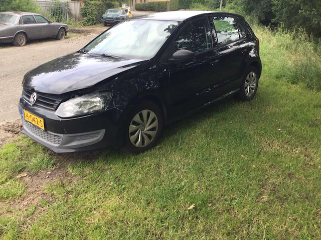 Volkswagen polo personenauto - afbeelding 2 van  14