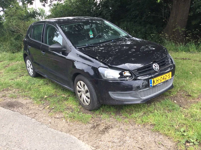 Volkswagen polo personenauto - afbeelding 7 van  14