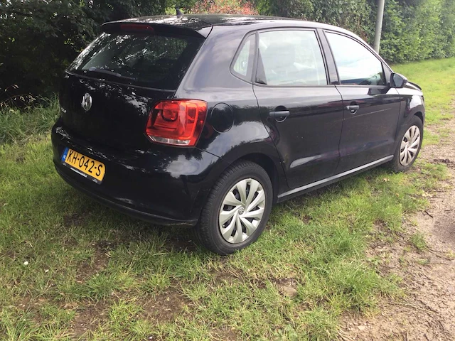Volkswagen polo personenauto - afbeelding 8 van  14