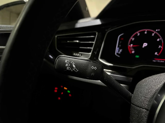 Volkswagen polo r-line 1.5 tsi highline business r 150pk 2020, g-905-xr - afbeelding 18 van  43