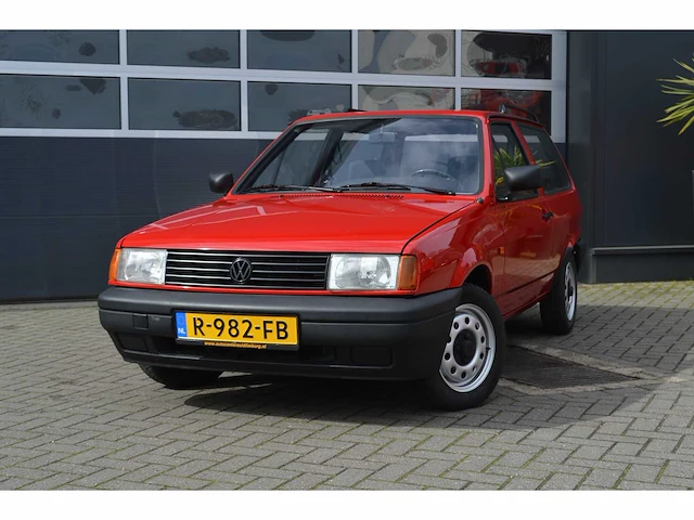 Volkswagen polo steilheck | r-982-fb | 1993 | - afbeelding 1 van  45