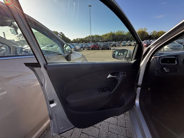 Volkswagen polo,2012 - afbeelding 29 van  31