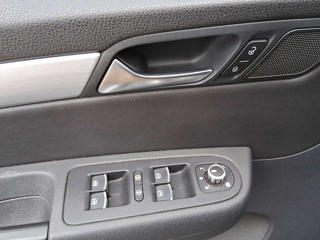 Volkswagen sharan 1.4 tsi highline 7p 2013 | 8-ktx-23 - afbeelding 4 van  32