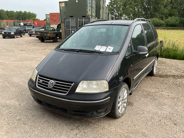 Volkswagen sharan personenauto - afbeelding 1 van  16