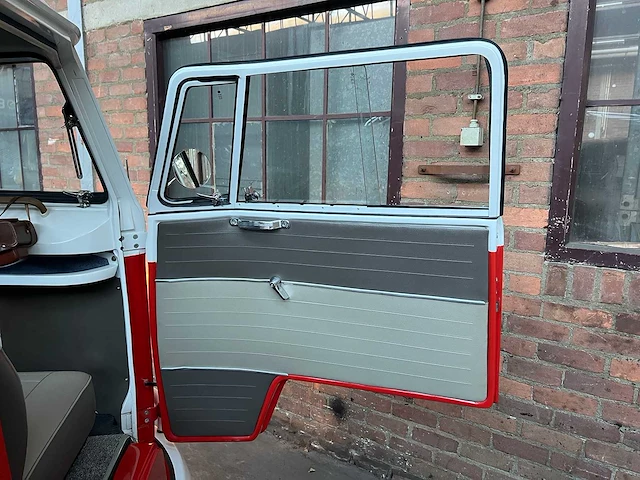Volkswagen spijlbus t1 samba 46pk 1981, 1-zsb-73 - afbeelding 25 van  40