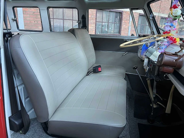 Volkswagen spijlbus t1 samba 46pk 1981, 1-zsb-73 - afbeelding 29 van  40