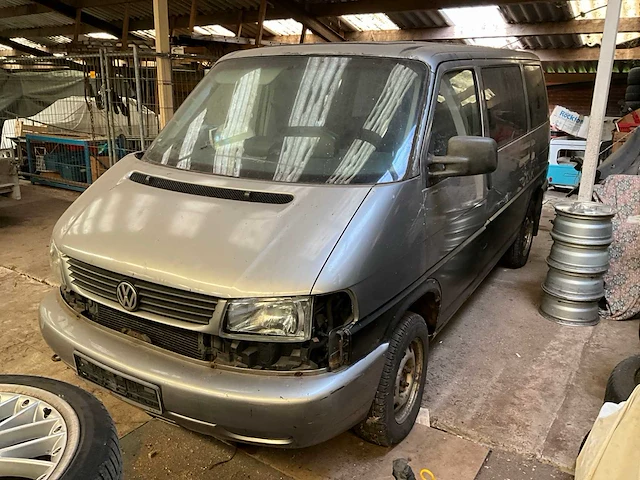 Volkswagen syncro multivan gl 2.5i - afbeelding 1 van  28
