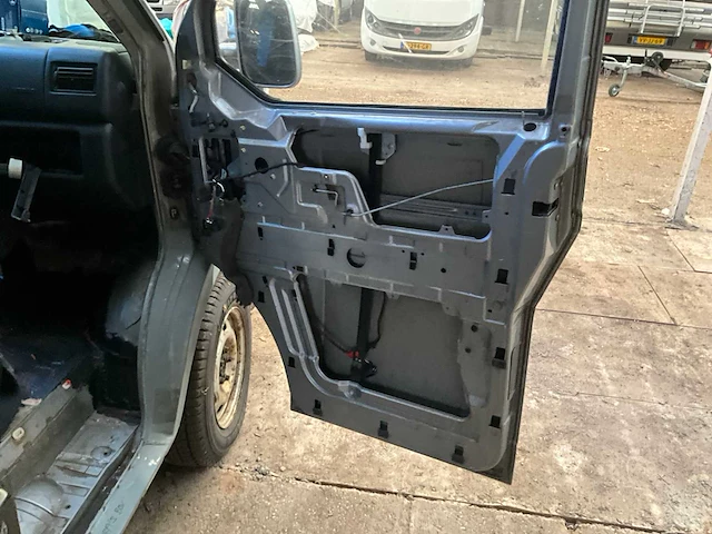 Volkswagen syncro multivan gl 2.5i - afbeelding 13 van  28