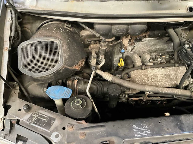 Volkswagen syncro multivan gl 2.5i - afbeelding 24 van  28