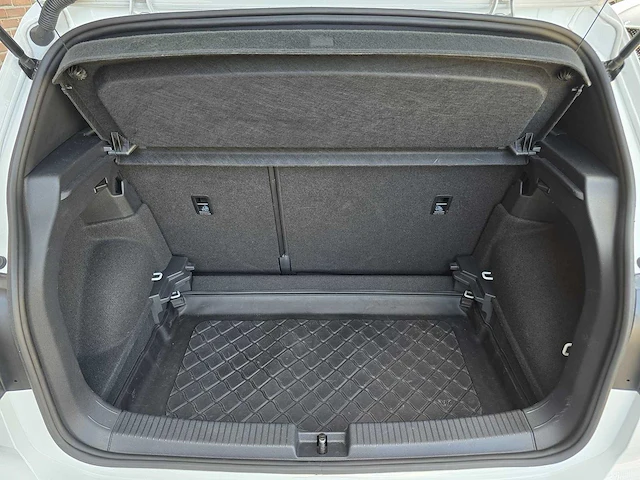 Volkswagen t-cross 1.5 tsi r-line - dsg - car 2021 | 00-35-28 - afbeelding 27 van  41