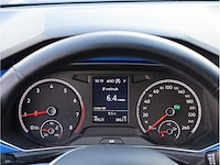 Volkswagen t-roc 1.5 tsi automaat 2019 panoramadak adaptive cruise navigatie stoelverwarming lane assist - afbeelding 13 van  30