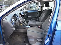 Volkswagen t-roc 1.5 tsi automaat 2019 panoramadak adaptive cruise navigatie stoelverwarming lane assist - afbeelding 4 van  30