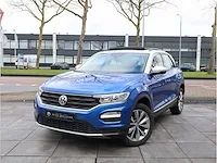 Volkswagen t-roc 1.5 tsi automaat 2019 panoramadak adaptive cruise navigatie stoelverwarming lane assist - afbeelding 1 van  30