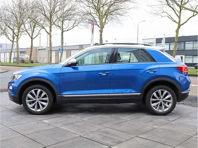 Volkswagen t-roc 1.5 tsi automaat 2019 panoramadak adaptive cruise navigatie stoelverwarming lane assist - afbeelding 12 van  30