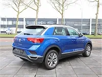 Volkswagen t-roc 1.5 tsi automaat 2019 panoramadak adaptive cruise navigatie stoelverwarming lane assist - afbeelding 26 van  30