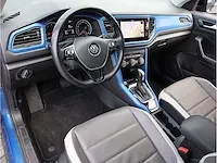 Volkswagen t-roc 1.5 tsi automaat 2020 panoramadak vol leer keyless go & entry camera adaptive elektrische kofferklep - afbeelding 3 van  39