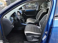 Volkswagen t-roc 1.5 tsi automaat 2020 panoramadak vol leer keyless go & entry camera adaptive elektrische kofferklep - afbeelding 4 van  39