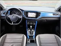 Volkswagen t-roc 1.5 tsi automaat 2020 panoramadak vol leer keyless go & entry camera adaptive elektrische kofferklep - afbeelding 7 van  39