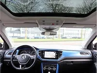Volkswagen t-roc 1.5 tsi automaat 2020 panoramadak vol leer keyless go & entry camera adaptive elektrische kofferklep - afbeelding 8 van  39