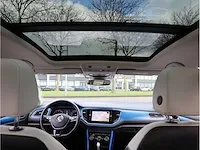 Volkswagen t-roc 1.5 tsi automaat 2020 panoramadak vol leer keyless go & entry camera adaptive elektrische kofferklep - afbeelding 9 van  39