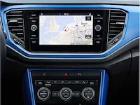 Volkswagen t-roc 1.5 tsi automaat 2020 panoramadak vol leer keyless go & entry camera adaptive elektrische kofferklep - afbeelding 14 van  39