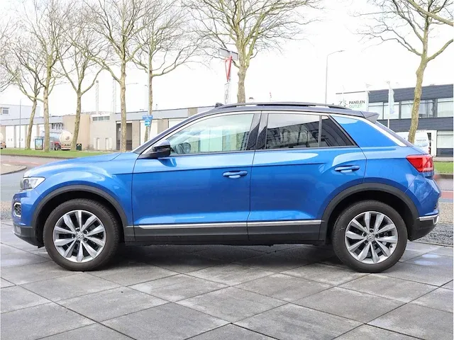 Volkswagen t-roc 1.5 tsi automaat 2020 panoramadak vol leer keyless go & entry camera adaptive elektrische kofferklep - afbeelding 12 van  39