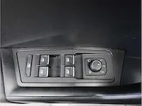Volkswagen t-roc 1.5 tsi automaat 2020 panoramadak vol leer keyless go & entry camera adaptive elektrische kofferklep - afbeelding 24 van  39