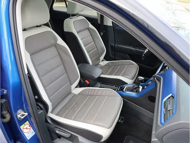Volkswagen t-roc 1.5 tsi automaat 2020 panoramadak vol leer keyless go & entry camera adaptive elektrische kofferklep - afbeelding 31 van  39